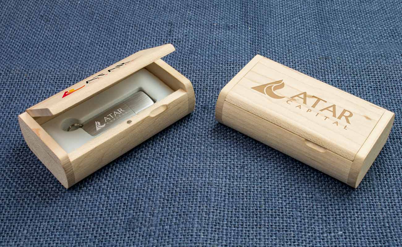 Halo - Personalisierte USB-Sticks mit LED-Licht gallery thumbnail