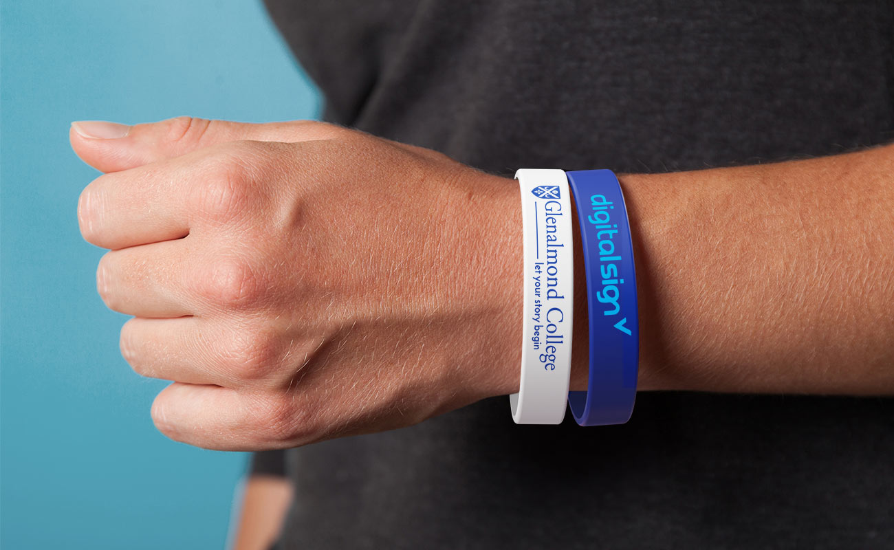 Revo - Personalisierte Silikon-Armbänder als Werbemittel gallery thumbnail