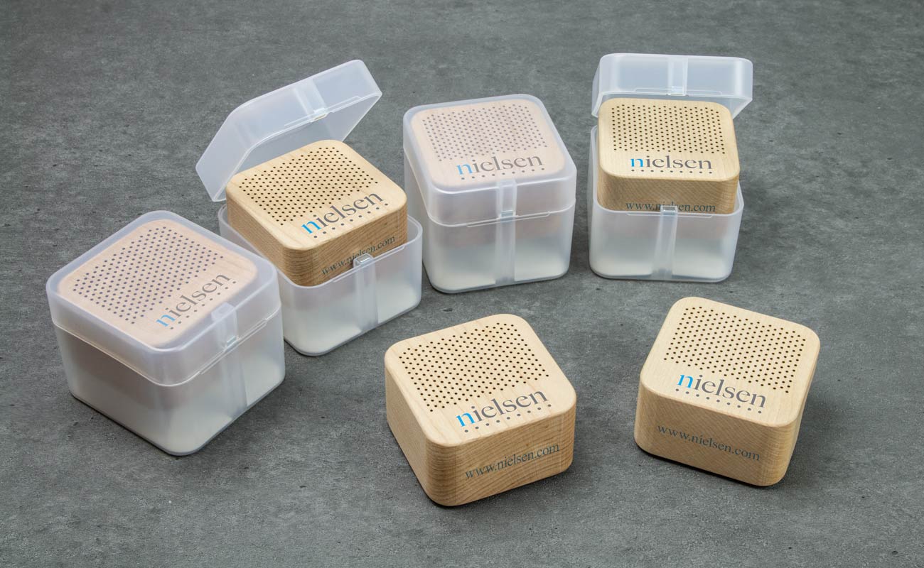 Seed - Bluetooth Holzlautsprecher mit Logo gallery thumbnail